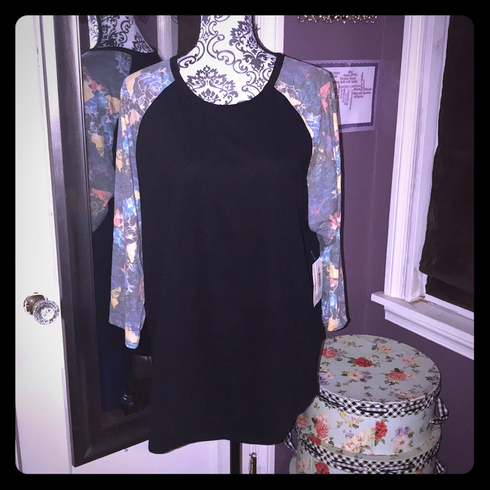 LULAROE RANDY TOP